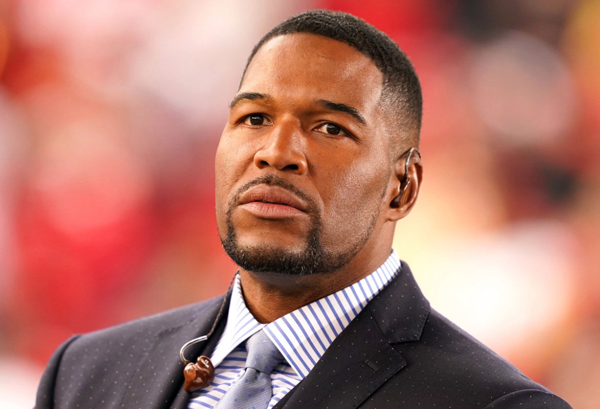 The great giant Michael Strahan shares his thoughts about the death of George Floyd