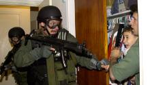 Alan Diaz, who took a photo of Elian Gonzalez, died at the age of 71
