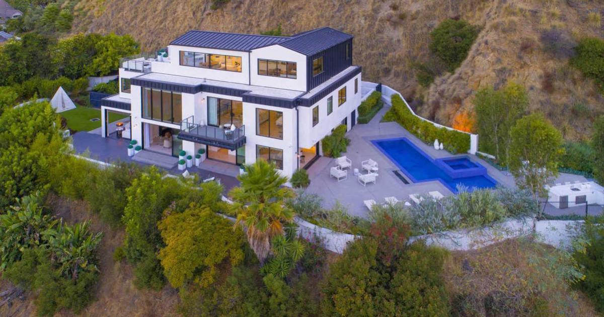 Demi Lovato's house in Hollywood Hills sells for $ 8.25 million