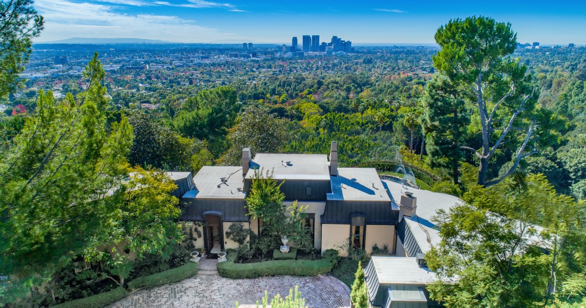 Paul Trousdale's former Beverly Hills home is asking for $ 32 million