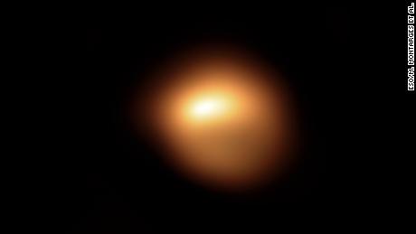 Betelgeuse, a strange, dim star, may be covered with giant star spots 