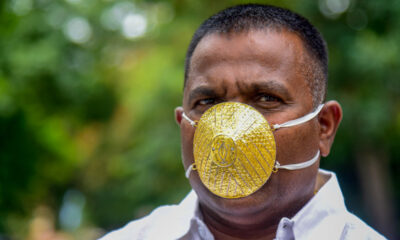 Indian men wear gold face masks for $ 4,000 during the coronavirus pandemic