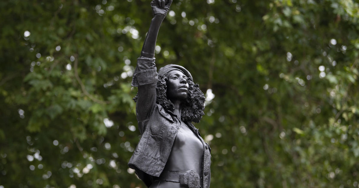 Statue of UK slave trader Edward Colston replaced with one of Black Lives Matter protester