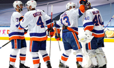 Islanders taking all-hands-on-deck approach for battle vs. Flyers