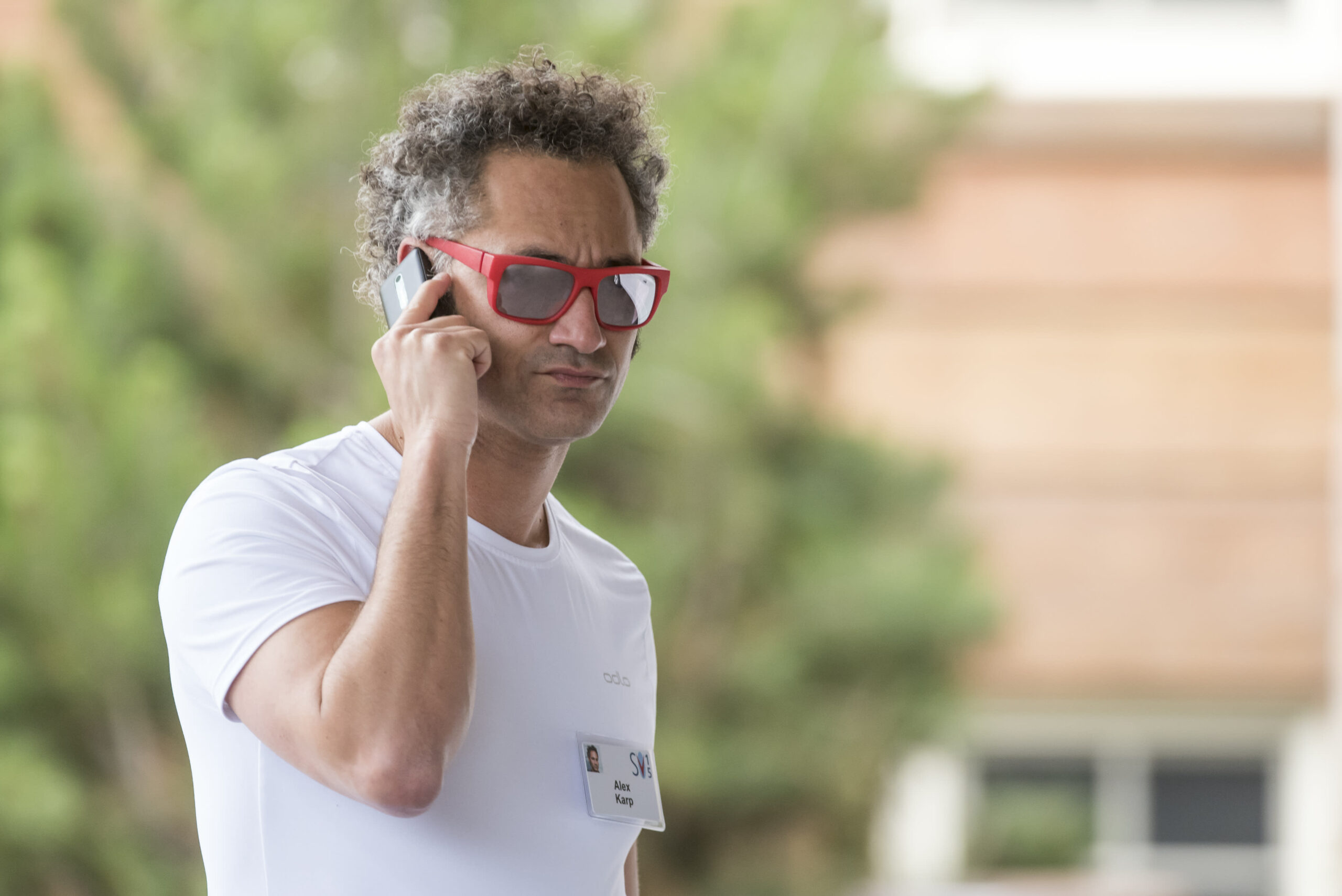 Palantir CEO rips Silicon Valley in letter to investors