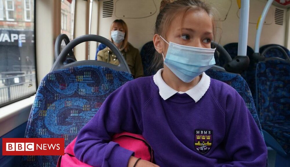 Pressure grows to allow masks in England's schools