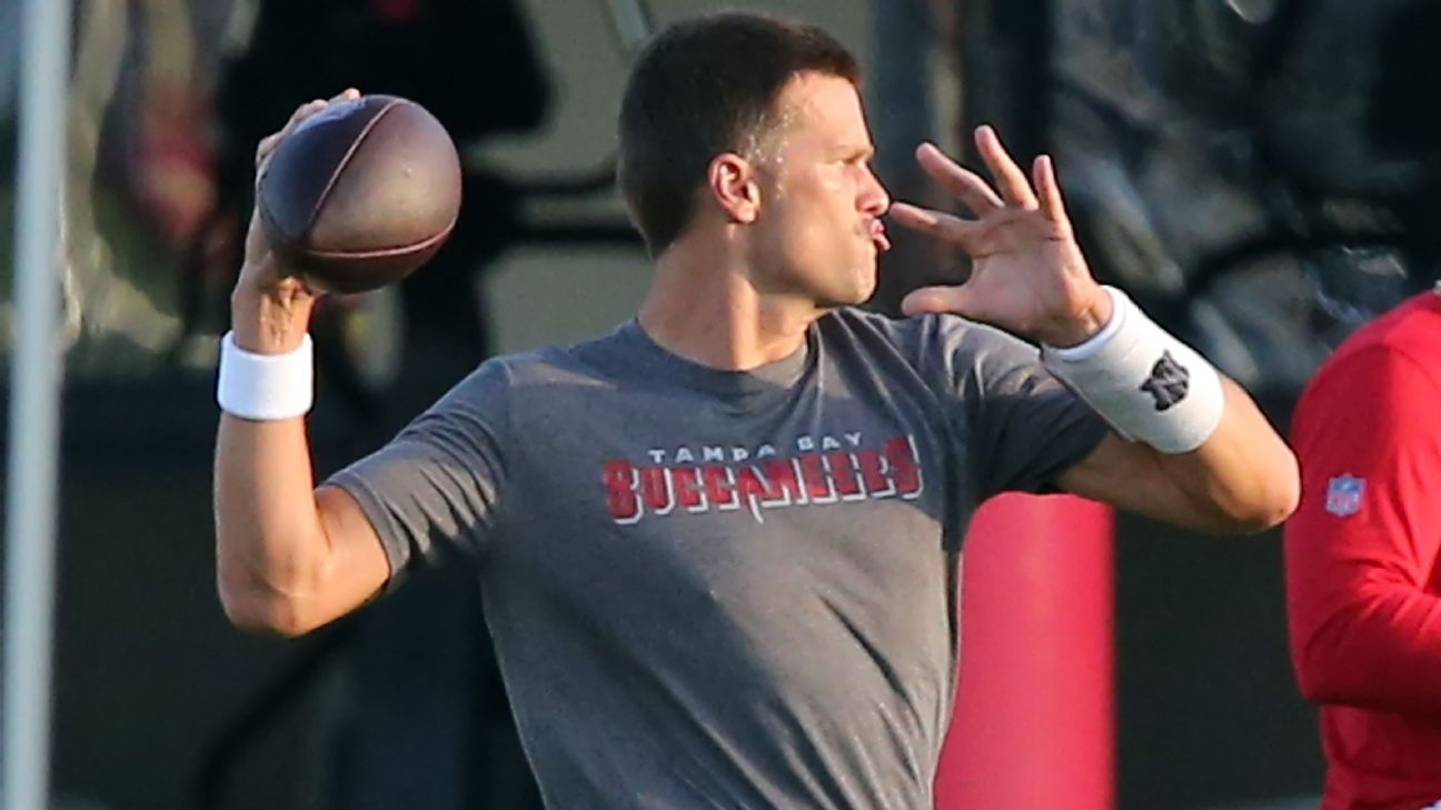 GM Buccaneers - Tom Brady's arm seems stronger than last year