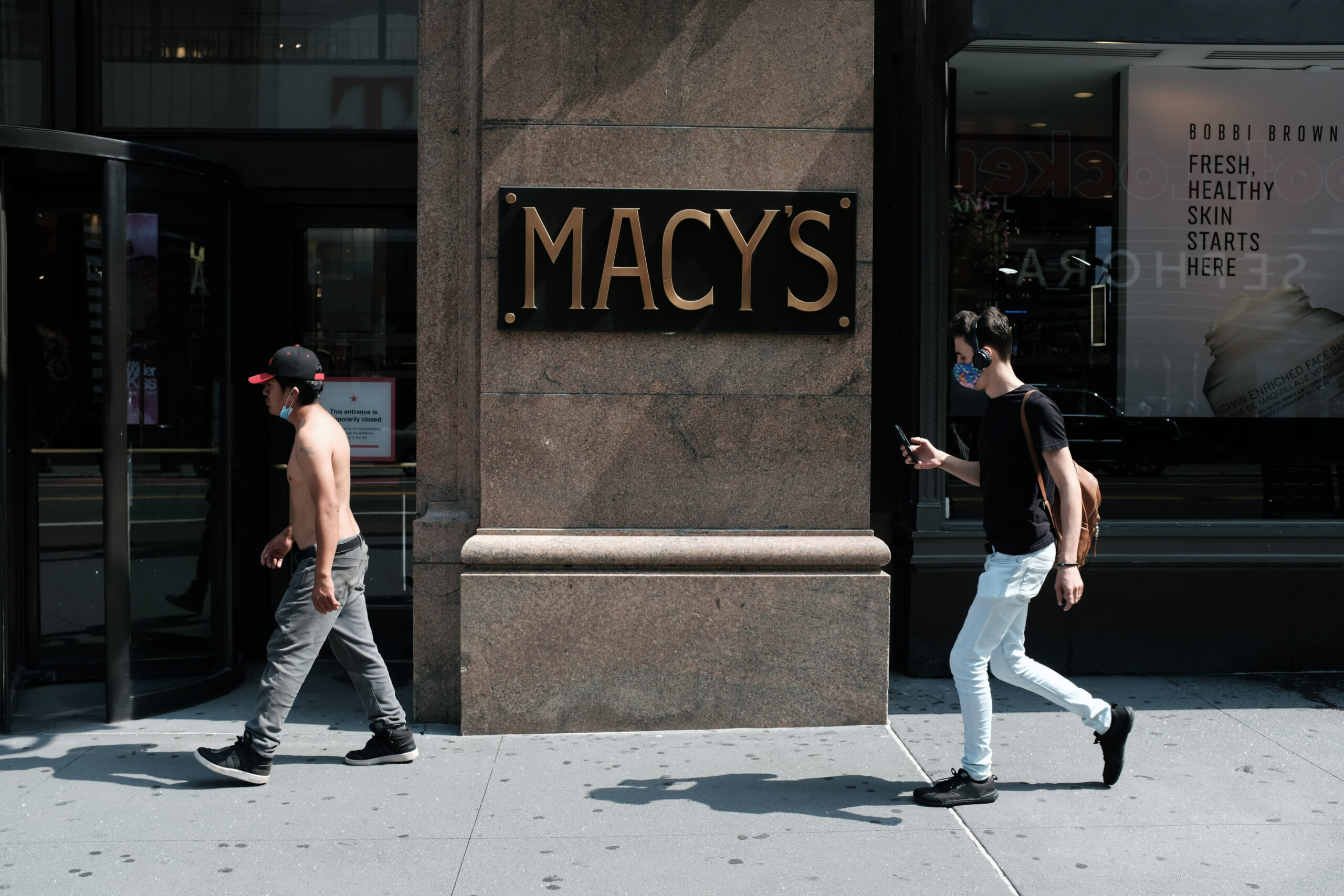 Macy's (M) Reports Second Quarter 2020 Net Loss, Same Store Sales Down 35%