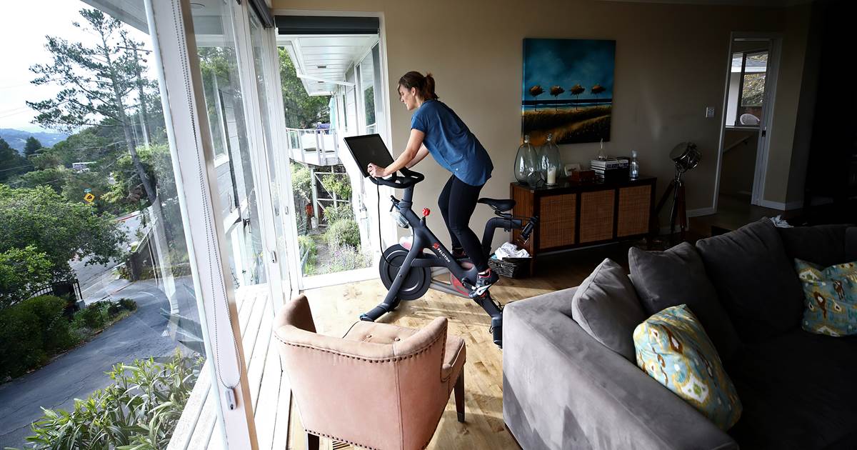 Peloton cuts prices by making people stay at home