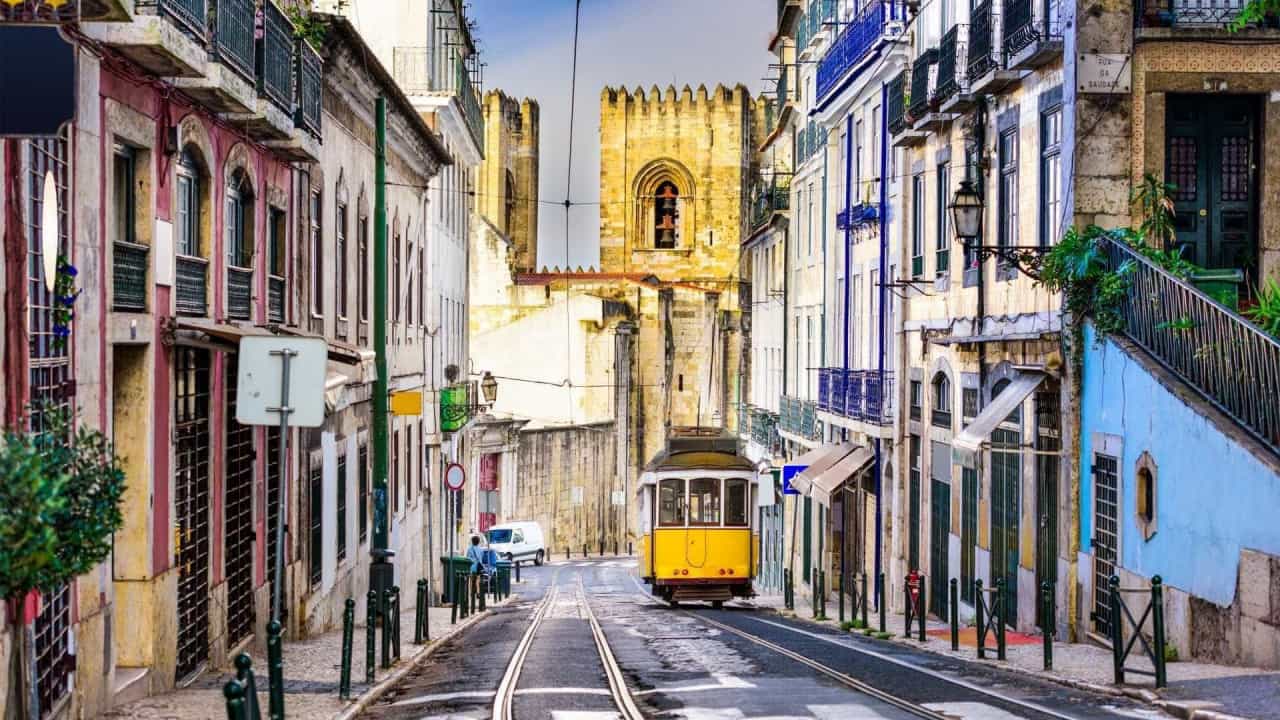 Foreigners make more than 50% of Portuguese real estate transactions.