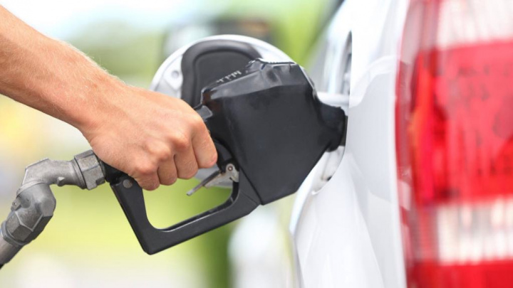 Fuel will rise in price from Monday and set records