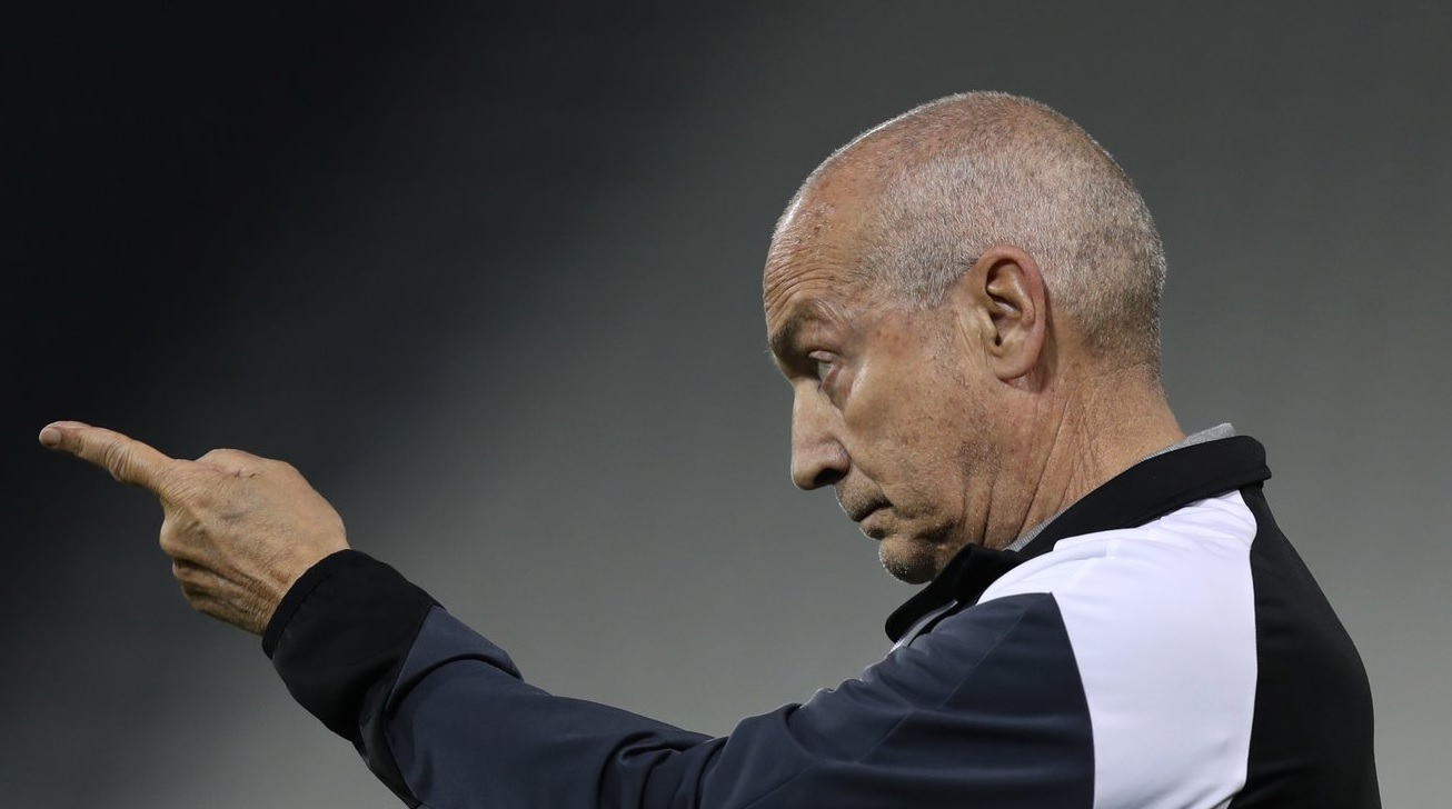 The Portuguese club has reached a friendly agreement with Jesualdo Ferreira, ex-Santos, after retirement