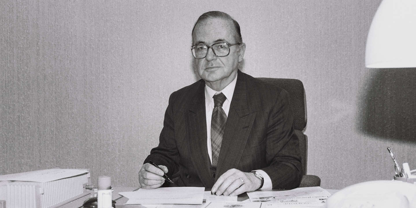 Antonio Coimbra Martins, Portuguese diplomat and politician, died