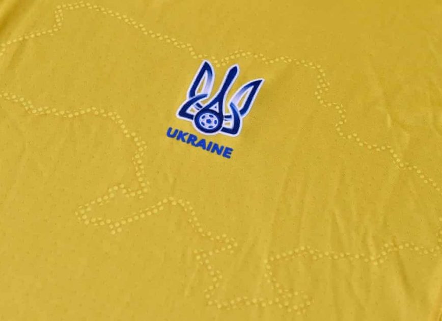 UEFA decides that Ukraine has removed the political slogan from the national team jersey