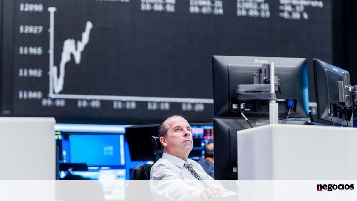 Working in the US gives Europe a boost.  Interests in Relief and Oil Rise - Markets in a Minute