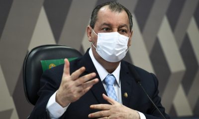 Aziz criticizes Bolsonara for using the disease for political purposes: "You are not superman" |  Politics