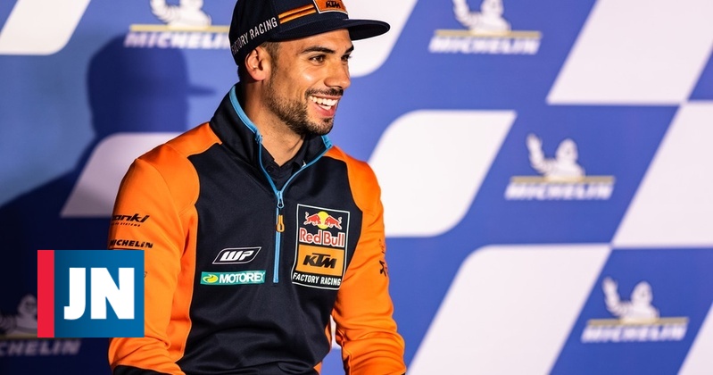 Miguel Oliveira swaps motorcycles for cars in September