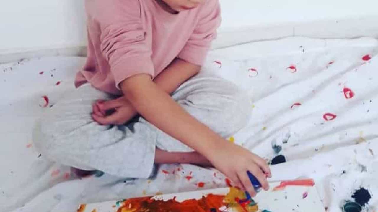4-year-old child exhibits at the Louvre after his paintings went viral