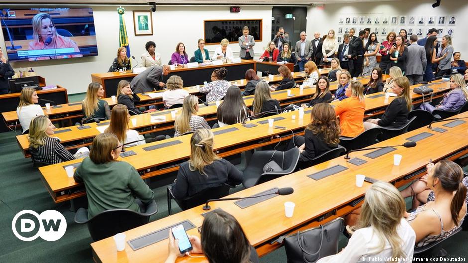 Congress Threatens Promotion of Women's Representation in Politics |  News and analysis of the most relevant facts in Brazil |  DW
