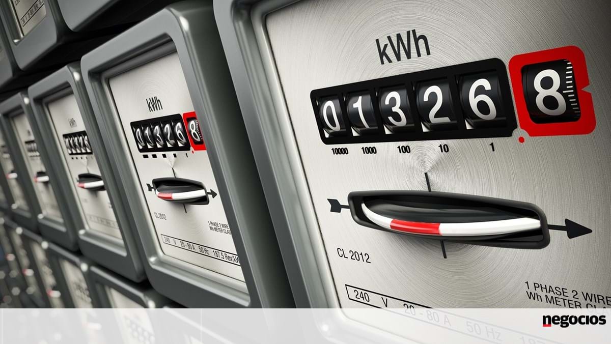 Electricity prices rise again in October in the regulated market - Energy