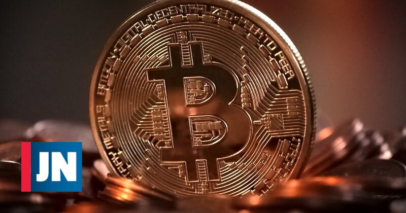 Bitcoin hits record high