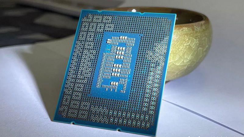 12th Gen Intel Core outperforms AMD in performance, but uses a lot of power