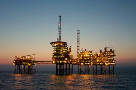 Oil prices plummet on international markets - Executive Digest