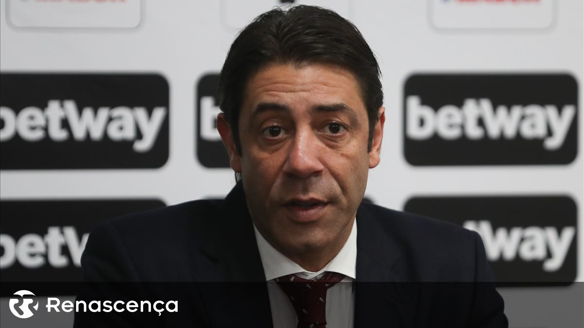 Rui Costa.  “The Black Page in Portuguese Football.  Benfica is forced to enter the game "
