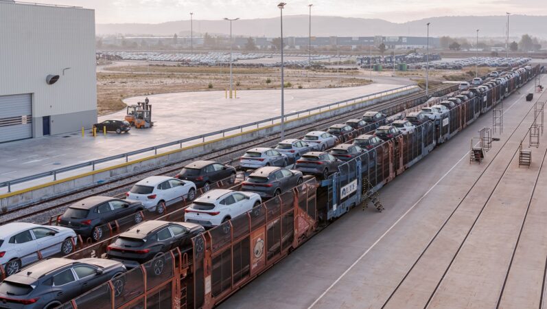 SEAT and Volkswagen Autoeuropa link Portugal and Spain factories by train to improve sustainability - Executive Digest