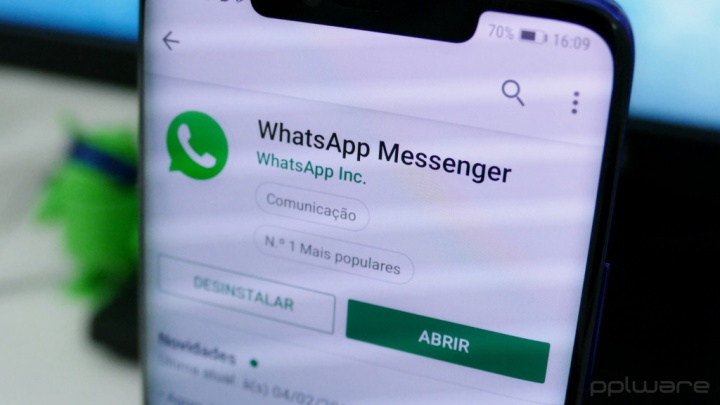 WhatsApp iMessage messaging services data