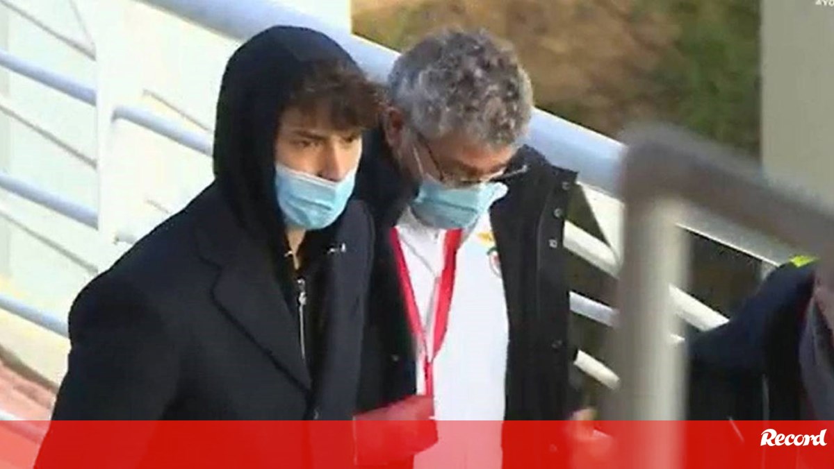 João Felix "misses Benfica very much" and asks the fans: "Do not stop supporting" - Benfica