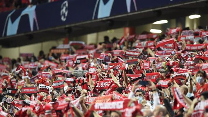 A BOLA - Ban on five matches at Benfica stadium lifted