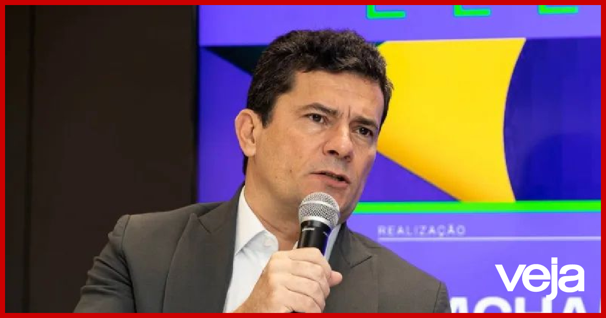 Suspended by the political class, Sergio Moro fights not to turn to dust