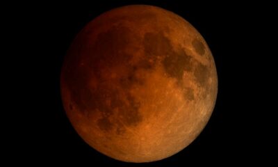 Lunar eclipse on the night from Sunday to Monday