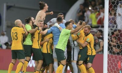 BALL - Australia beat Peru in dramatic fashion and are in the World Cup!  (World Cup 2022)