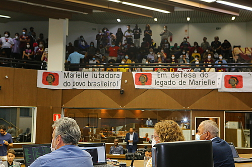 Council members of BiH vote against the "Day of Mariel Franco".