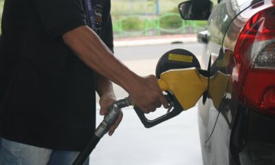 Diesel at gas stations is 6 cents more expensive than its "effective price", gasoline is 2 cents more expensive, ERSE denounces.
