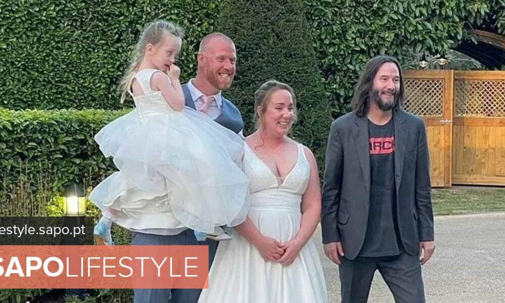 What if Keanu Reeves showed up at your wedding?  It happened to this couple - News