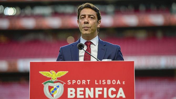 BALL - Rui Costa regrets the death of his number one partner: "This is a sad day for Benfica" (Benfica)