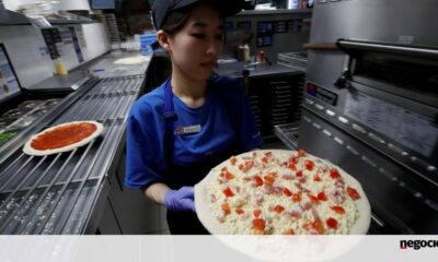 Traditional pizzas are replacing Domino's fast food in Italy - Companies