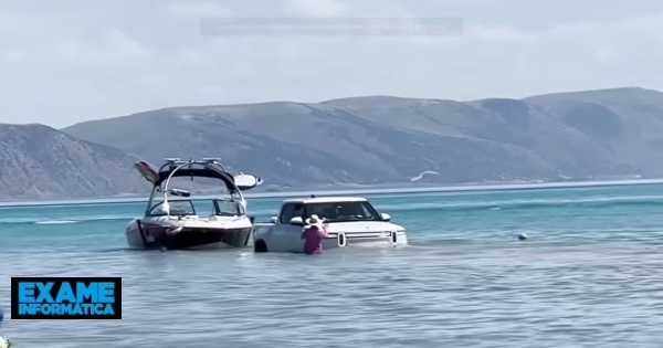 Is this a boat?  Not an electric pickup Rivian R1T.