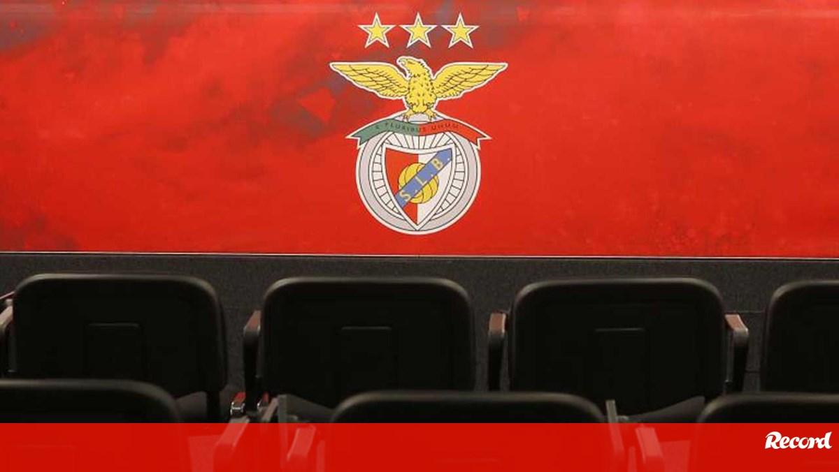 Benfica Rádio has not yet started and is already losing three thousand euros - Benfica