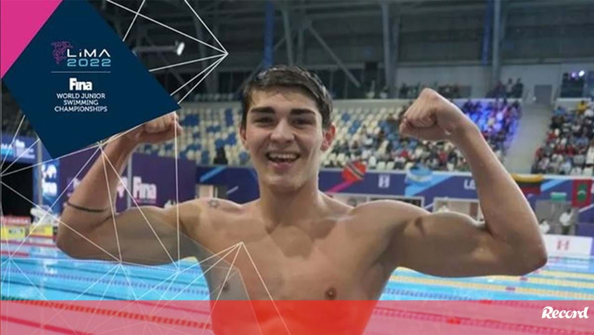 Diogo Ribeiro becomes junior world champion with record in 50m butterfly - Swimming