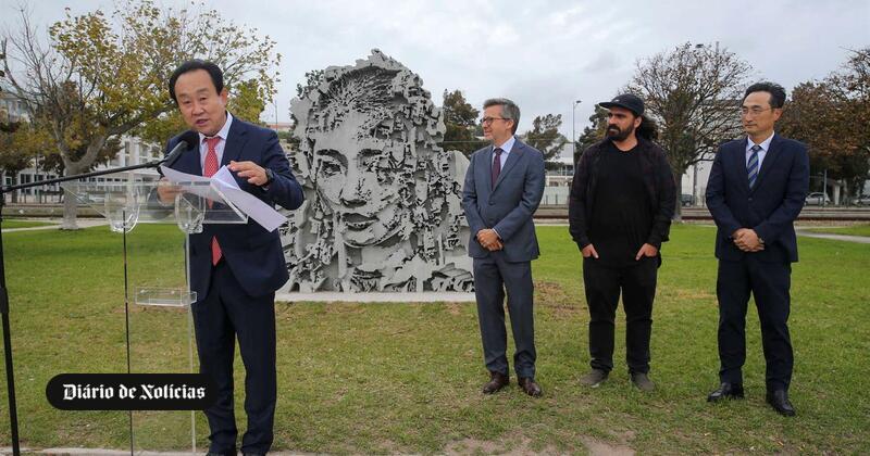 Vils sculpture in Lisbon commemorating the first Portuguese to arrive in Korea will have a sister in the city of Tongyeong