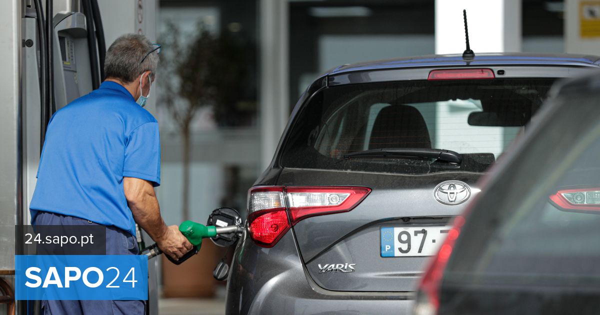 The Portuguese witnessed cars on the eve of a record increase in fuel prices - Economy