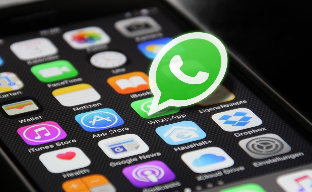 WhatsApp is testing the function of sending documents with a description