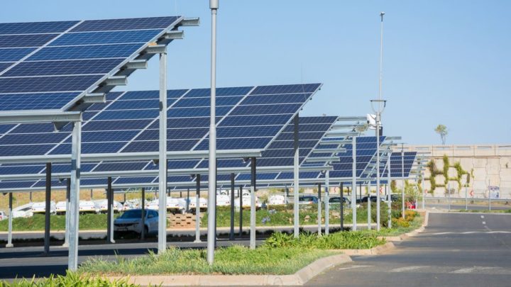 France: Car parks should be covered with solar panels