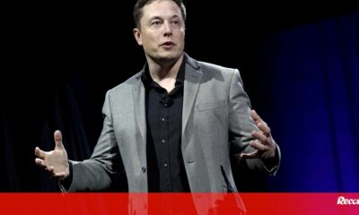 Elon Musk says Twitter's bankruptcy is 'not out of the question'