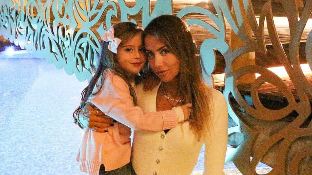 With sick daughter, Laura Figueiredo says 'Halloween was different'
