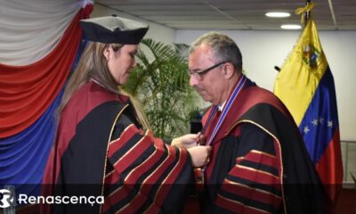 There is only one honorary doctorate in civil protection and that is from the Portuguese.